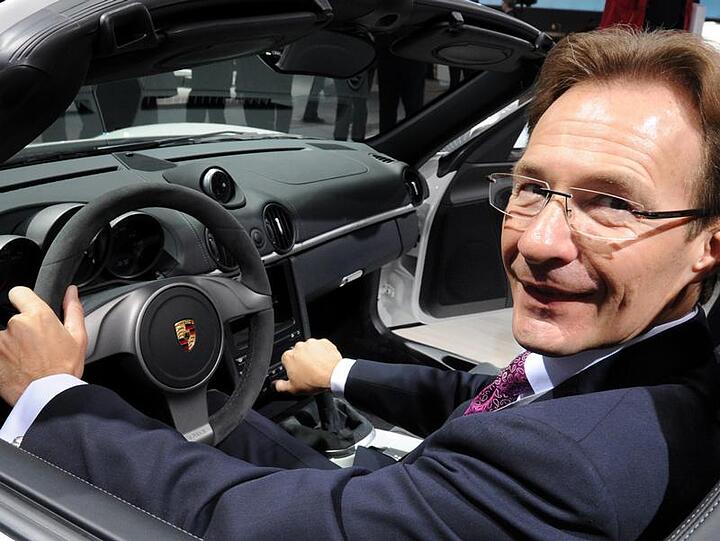 Macht gilt als Ziehsohn seines schillernden Vorgängers Wiedeking. Unter ihm arbeitete er mehrere Jahre erfolgreich als Produktionsvorstand bei Porsche.
