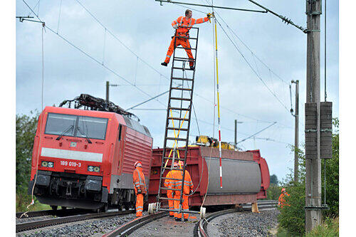 Die Bergung der Waggons dauerte bis Samstag.