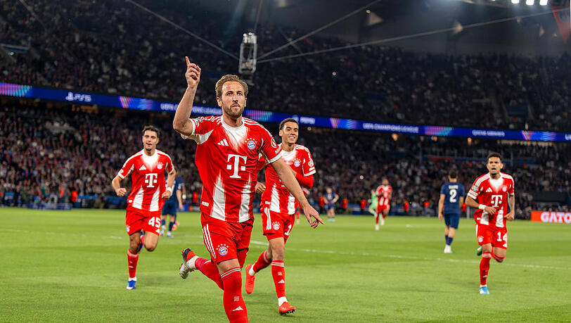 Elfmetersch&uuml;tze und Ballverteiler: Harry Kane.