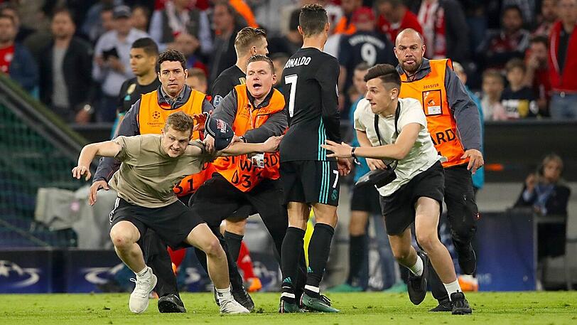 Es war ein hartes Stück Arbeit für den Ordnungsdienst in der Allianz Arena.