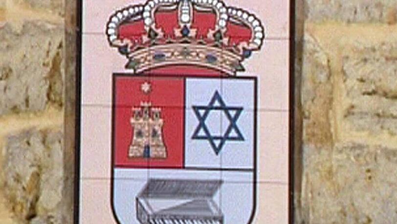 Castrillo Matajudios: Ein Davidstern im Wappen - denn der Ort wurde von Juden gegründet. Castrillo Matajudios: Ein Davidstern im Wappen - denn der Ort wurde von Juden gegründet.