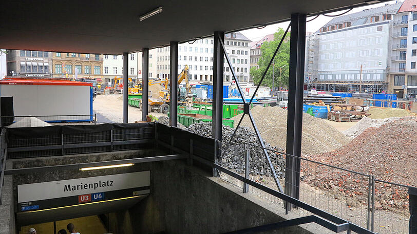 Riesen-Baustelle in der Innenstadt: So schaut's aktuell am Marienhof aus. Die Bauarbeiten für die Zweite Stammstrecke sind in vollem Gange.