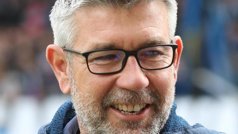 Union-Trainer Urs Fischer will mit seinem Team den direkten Sprung in die Bundesliga schaffen. Union-Trainer Urs Fischer will mit seinem Team den direkten Sprung in die Bundesliga schaffen.