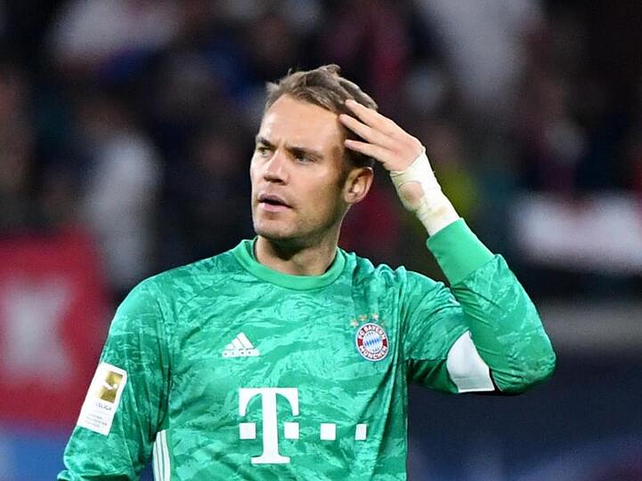 Torwart Manuel Neuer von FC Bayern München reagiert. Foto: Hendrik Schmidt/Archivbild