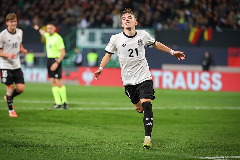 Supertalent Lennart Karl zauberte zuletzt auch im Trikot der deutschen U21-Nationalmannschaft.
