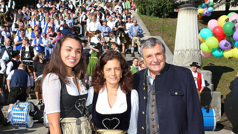 Peter Pongratz, Ex-Frau Arabella und Tochter Ramona auf der Wiesn 2019.