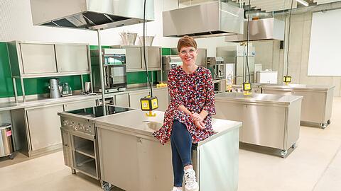 „Geschmack ist der Schlüssel“: Silke Brugger in der Schulungs-Großküche im Haus der Kost im Munich Urban Colab.