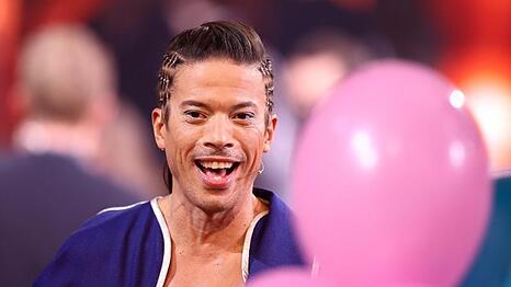 "Was die anderen Leute denken oder sagen, interessiert mich überhaupt nicht", sagt Tanzshow-Juror Jorge González.