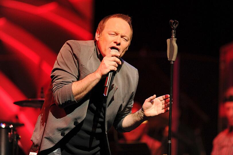 Nick van Eede (Cutting Crew)