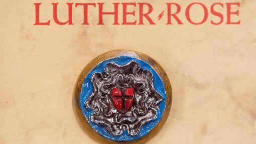 Die Lutherrose ist das Vorbild für die Prägung der 50-Euro-Münze. Die Lutherrose ist das Vorbild für die Prägung der 50-Euro-Münze.