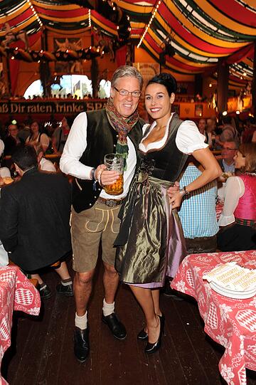 Laureus-Wiesn und Baldessarini-Party: Die Promis haben's am ersten Wiesn-Samstag 2012 schon ordentlich krachen lassen im Hippodrom und im Käferzelt. Die Bilder