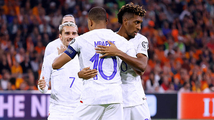EM-Ticket gelöst: Frankreich, um Kingsley Coman (r.) und Dayot Upamecano, wird bei der EM kommenden Sommer dabei sein.
