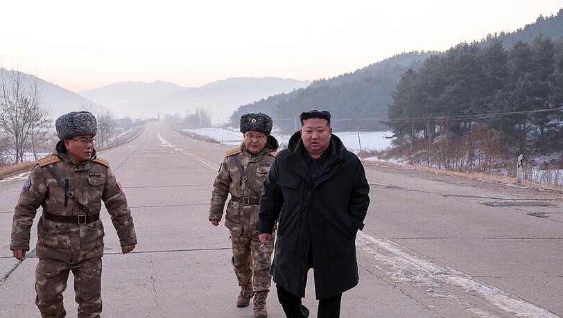 Nordkorea wird wegen des von Machthaber Kim Jong Un gef&ouml;rderten Atomwaffenprogramm mit weitreichenden UN-Sanktionen belegt. (Archivbild)