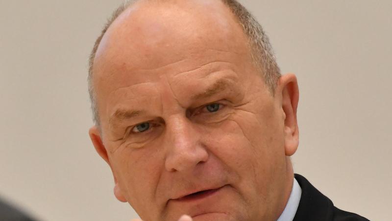 Brandenburg Ministerpräsident Dietmar Woidke: "Es gibt gute Fortschritte, aber vor allen Beteiligten liegt noch sehr viel Arbeit.". Brandenburg Ministerpräsident Dietmar Woidke: "Es gibt gute Fortschritte, aber vor allen Beteiligten liegt noch sehr viel Arbeit.".