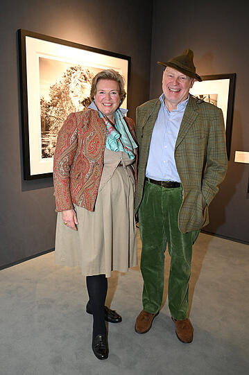 Brigitte Meier wurde von ihrem Bruder Peter Eduard Meier auf die Kunstmesse München begleitet.