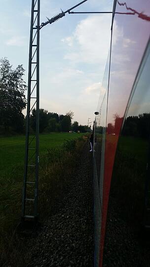 Weitere Bilder von der evakuierten BOB in der Nähe von Deisenhofen.