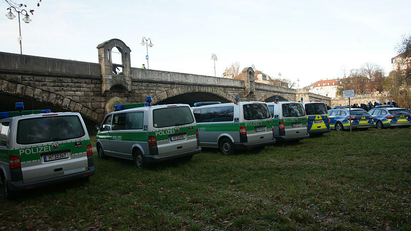 Weitere Bilder von der Räumung der Obdachlosenlager.