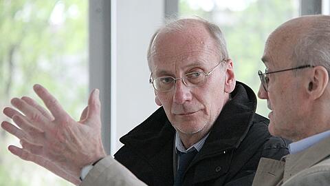 Hans-Georg Küppers (l.) und der Gründungsdirektor Winfried Nerdinger im NS-Dokumentationszentrum.