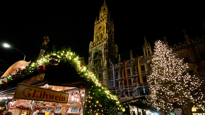 Festlich beleuchtet im Jahr 2019: Der Münchner Weihnachtsmarkt. (Archiv)