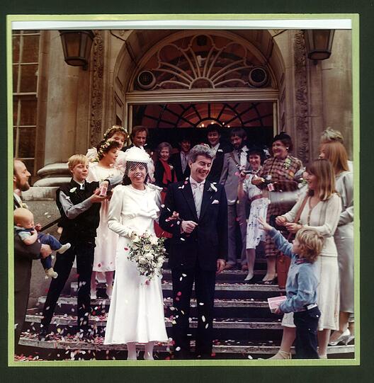 Vor 32 Jahren: Ken Follett heiratet die Labour-Abgeordnete Barbara.