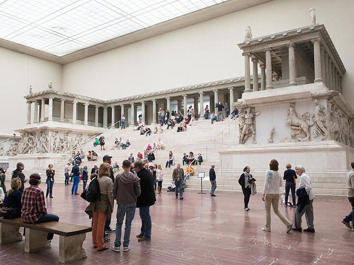 Der Pergamonaltar in seiner ganzen Pracht.