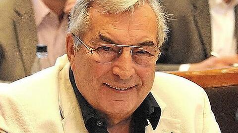 Walter Zöller an seinem Platz im Großen Sitzungssaal.