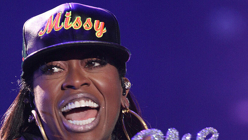 Hat Missy Elliott gegen Vertragsvereinbarungen verstoßen? Hat Missy Elliott gegen Vertragsvereinbarungen verstoßen?
