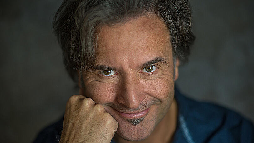 Der Musik-Kabarettist Chris Boettcher. Der Musik-Kabarettist Chris Boettcher.