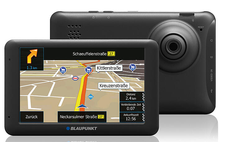 Blaupunkt vereint beim TravelPilot 53 CAM EU LMU die Funktionen eines Navigationssystems mit denen einer Dashcam.