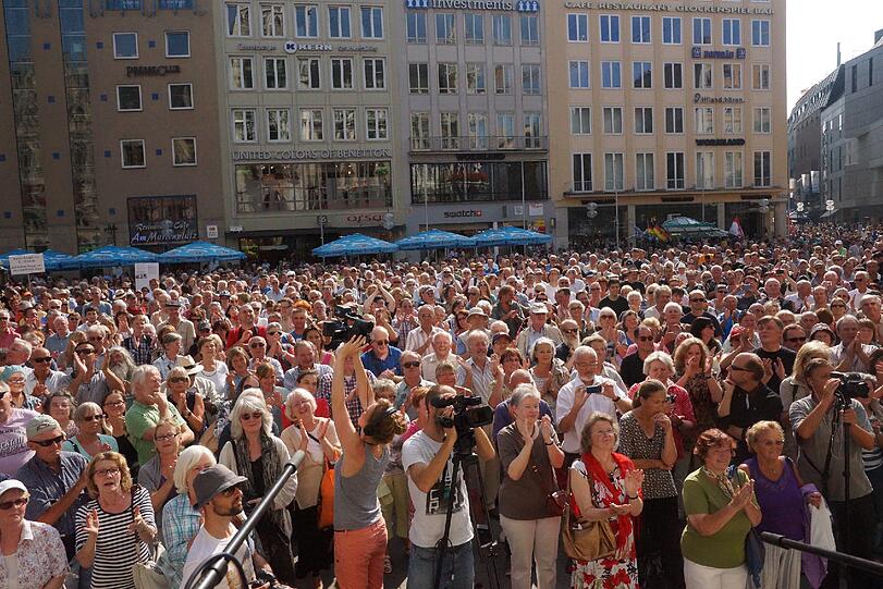 Die Bilder von Kundgebung von Gustl Mollath und seinen Unterstützern am Marienplatz.