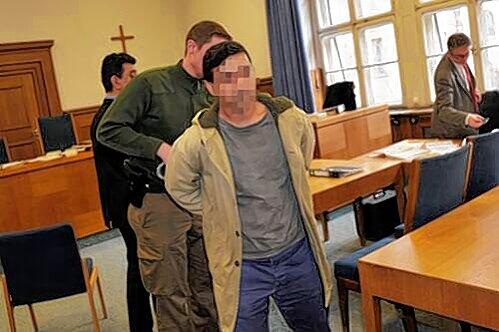Bekam gestern vom Landgericht für seine widerlichen sexuellen Übergriffe vier Jahre und vier Monate Haft: Goran A.