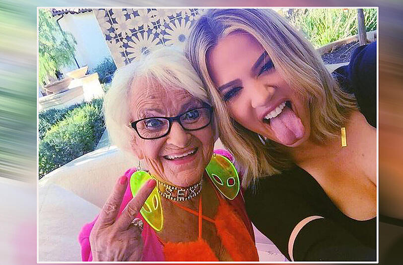 88 uJahre nd trotzdem supercool auf dem roten Teppich unterwegs! Internet-Star Baddie Winkle war in ihrem hautengen Body samt glitzernen Gehstock wieder einmal der Hingucker bei den MTV Video Music Awards. Sehen Sie in unserer Bilderstrecke die verrücktesten Outfits der Kult-Omi.