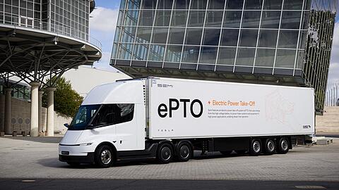 Der E-Lastwagen von Tesla soll ab 2027 auch auf europ&auml;ischen Stra&szlig;en unterwegs sein.