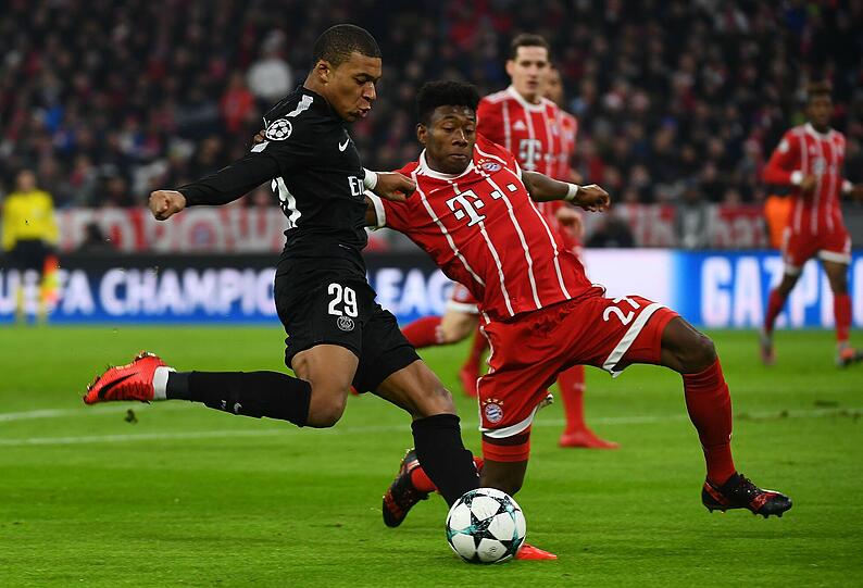 DAVID ALABA NOTE 4:
Musste erfahren, wie unangenehm es gegen Rakete Mbappé sein kann. Mehrmals überlaufen vom PSG-Stürmer. Vor dem 2:1 zu passiv. Positiv: War einer der aggressivsten Bayern.