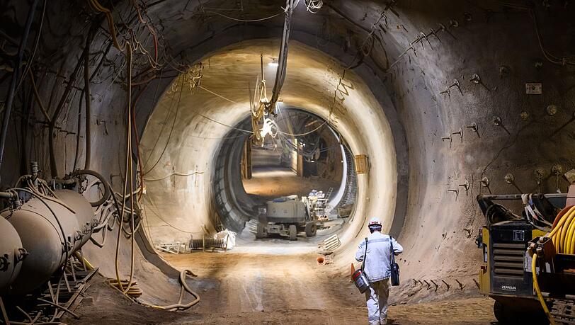 Der Schacht Konrad ist das erste genehmigte Atommüllendlager in Deutschland. Zu Beginn der 2030er Jahre soll die Einlagerung von bis zu 303.000 Kubikmetern schwach- und mittelradioaktiver Abfälle beginnen. (Archivbild) Der Schacht Konrad ist das erste genehmigte Atommüllendlager in Deutschland. Zu Beginn der 2030er Jahre soll die Einlagerung von bis zu 303.000 Kubikmetern schwach- und mittelradioaktiver Abfälle beginnen. (Archivbild)