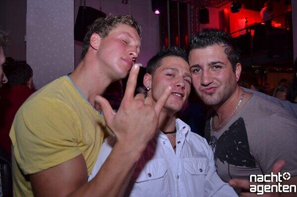"Club Night mit Funky Fresh" im 8seasons (Samstag, 15.10.11). Noch mehr Fotos gibt es hier www.nachtagenten.de.