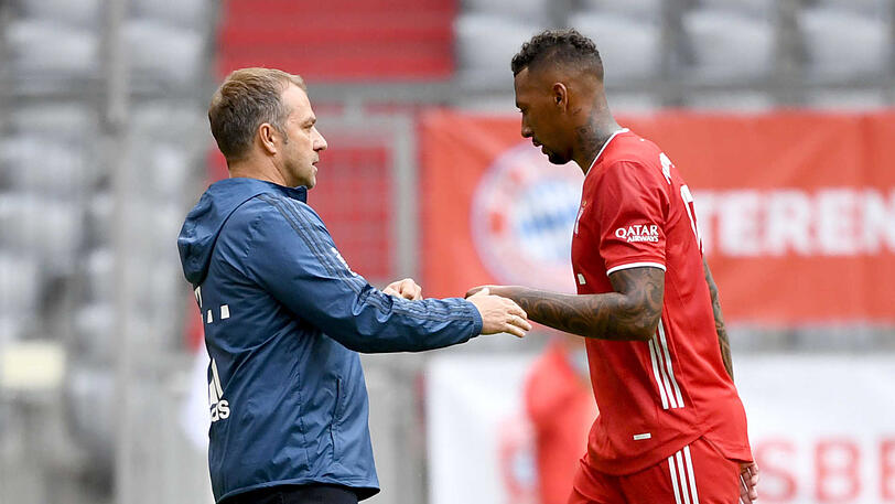 Jérôme Boateng (r.) hat unter der Leitung von Trainer Hansi Flick eine deutliche Leistungssteigerung hingelegt.