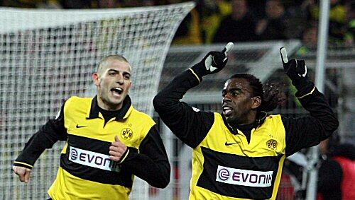 Dortmunder Torschützen: Mladen Petric (l.) und Tinga Dortmunder Torschützen: Mladen Petric (l.) und Tinga