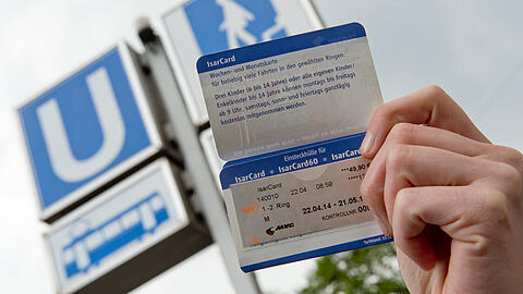 MVV-Tickets sollen für Pendler künftig günstiger sein. Das fordert zumindest die ÖDP-Stadtratsfraktion. (Archivbild)