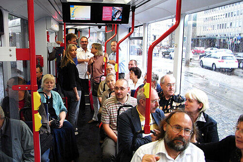 Großes Interesse an der Zukunft der Straßenbahn: Über 150 Teilnehmer waren bei der rollenden Bürgerversammlung dabei.