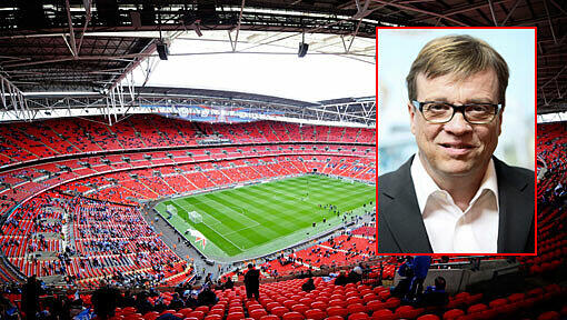 Béla Réthy kommentiert für das ZDF das Finale in Wembley. Béla Réthy kommentiert für das ZDF das Finale in Wembley.
