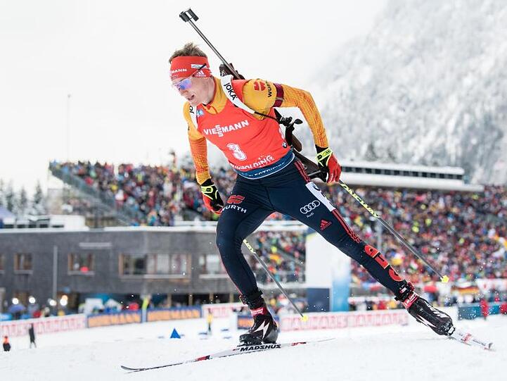 Biathlet Benedikt Doll aus Deutschland in Aktion. Foto: Matthias Balk/dpa