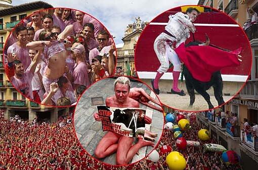 Busen, Bullen und Proteste: Das San Fermines Festival in Pamplona gehört ohne Zweifel zu den wildesten und verrücktesten Volksfesten der Welt - sehen Sie hier die besten Bilder.