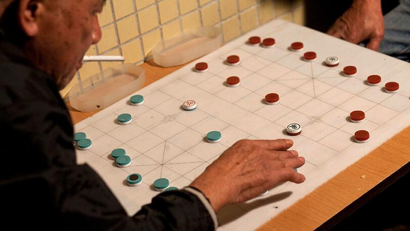 In Asien ist chinesisches Schach sehr populär. In Asien ist chinesisches Schach sehr populär.