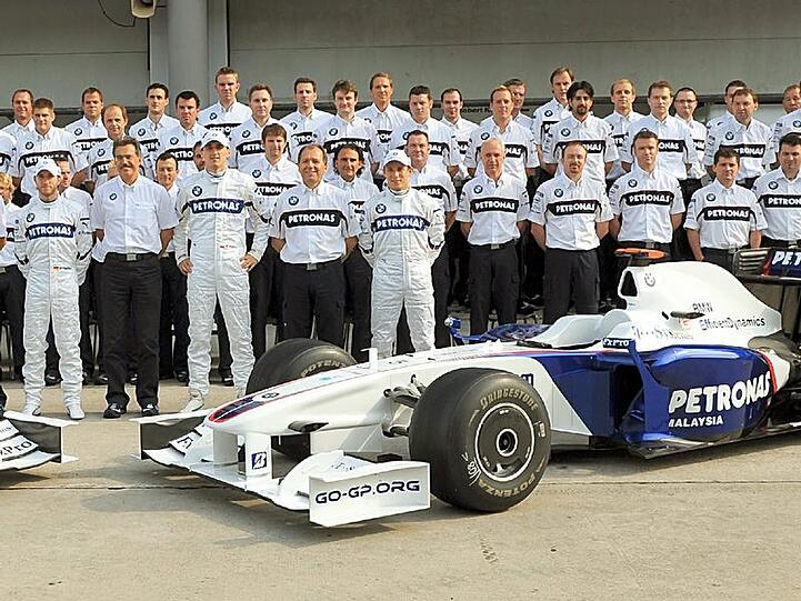 Das BMW-Sauber-Team steht zum Verkauf. Teamchef Mario Theissen soll sich darum kümmern.