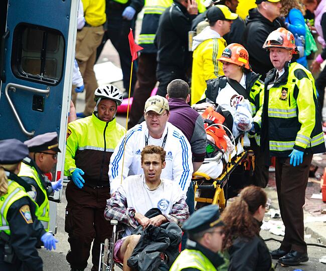 Drei Tote und mehr als 140 Verletzte - Bilder vom Bombenterror in Boston