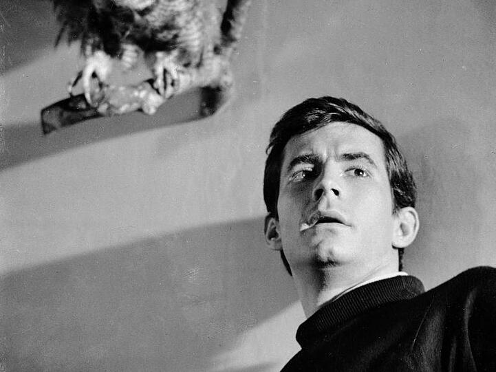 Ein junger Mann mit vielen Problemen und einer mörderischen Energie: Norman Bates (Anthony Perkins).