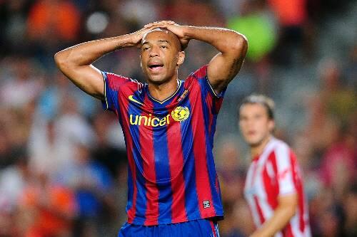 Ob er sich auch wundert, warum die im Viertelfinale gescheiterten Bayern mehr verdient haben als sein Klub? Barca-Stürmer Thierry Henry.
