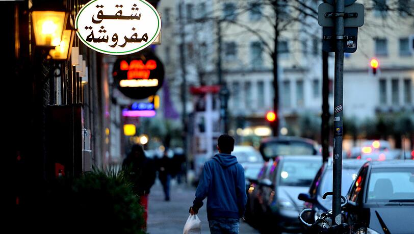 Das Maghreb-Viertel in Düsseldorf: In dem Stadtteil, der auch „Klein-Marokko“ genannt wird, ist der Anteil an Zuwanderern nordafrikanischer Herkunft besonders hoch. Das Maghreb-Viertel in Düsseldorf: In dem Stadtteil, der auch „Klein-Marokko“ genannt wird, ist der Anteil an Zuwanderern nordafrikanischer Herkunft besonders hoch.