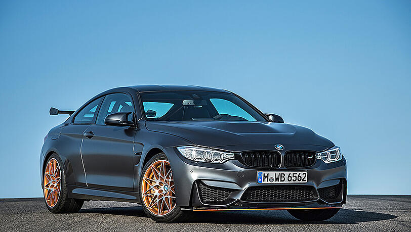 Als Rennwagen für die Straße mit bayerischer Urkraft präsentiert sich der BMW M4 GTS. Als Rennwagen für die Straße mit bayerischer Urkraft präsentiert sich der BMW M4 GTS.